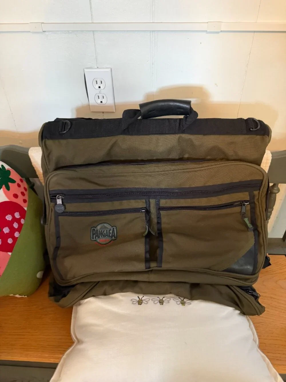 Vintage Kelty Pangaea Convertible Garment Travel Bag – Olive Green